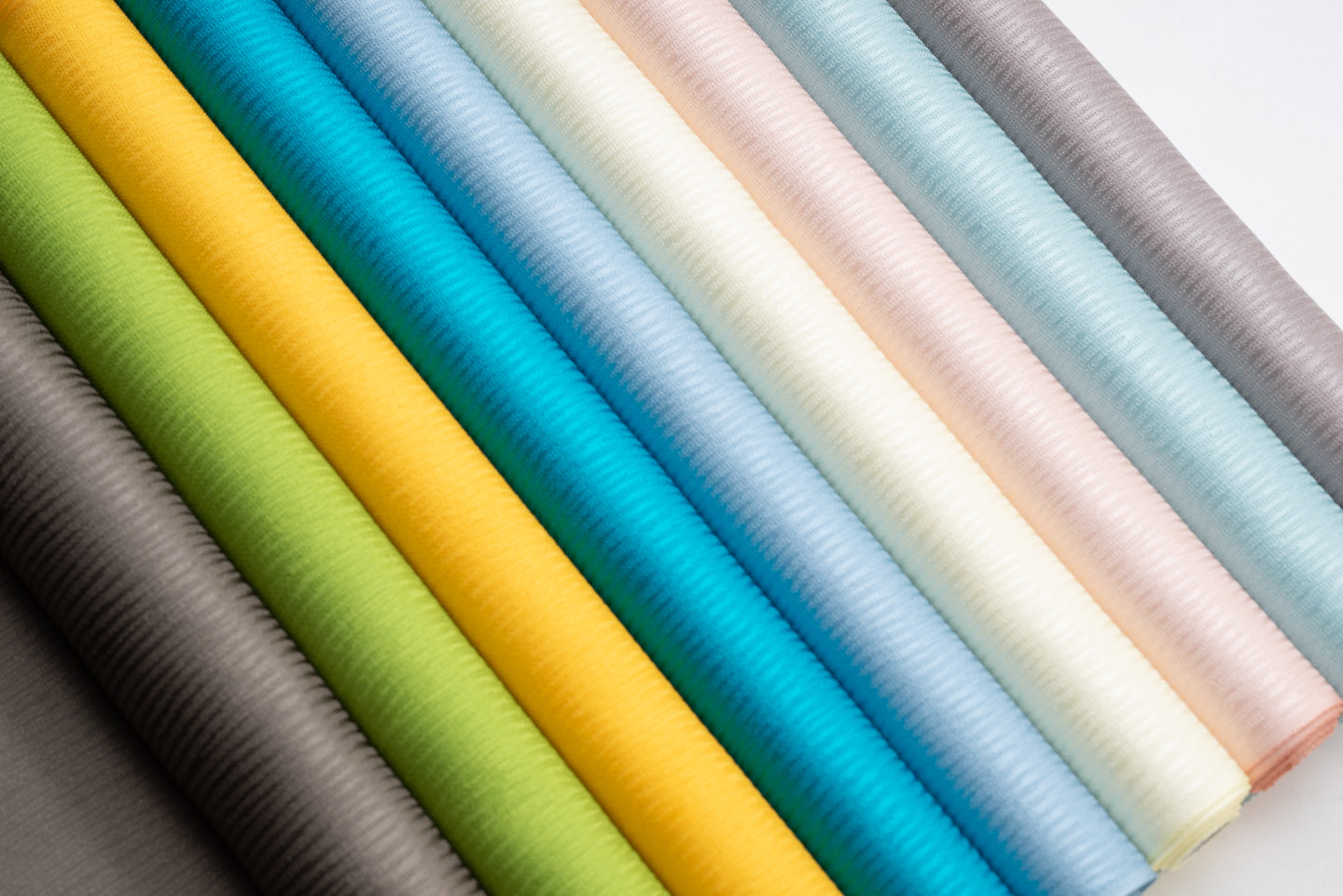 Online限定【仙福屋のオールシーズン楊柳無地 帯揚げ(海松色)】シックなカジュアル帯揚げ