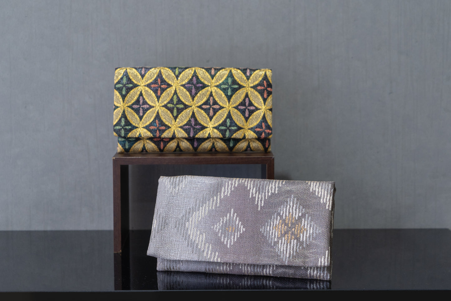 【プレミアム懐紙入れ/引箔】ベール織の懐紙入れ(瑞祥ベール織/ベール七宝繋ぎ)