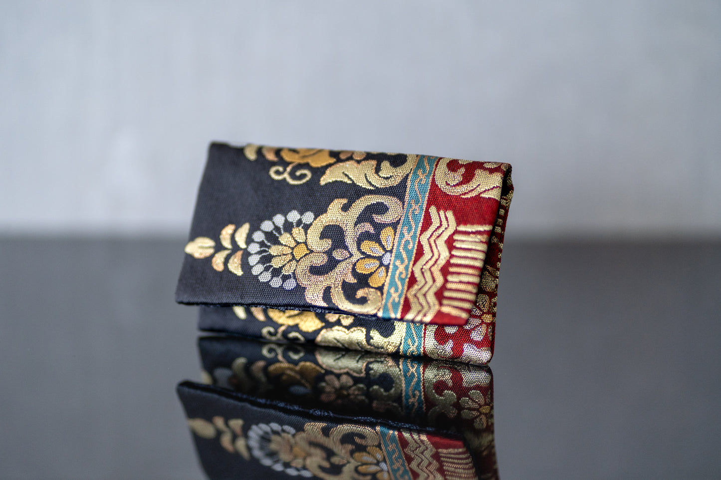 【絹の名刺入れ】シルクロード文様/紹巴織