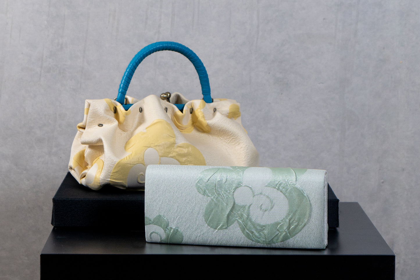 【CandyCircusのクラッチバッグ】しぼ織/アネモネノクモ(グリーン)