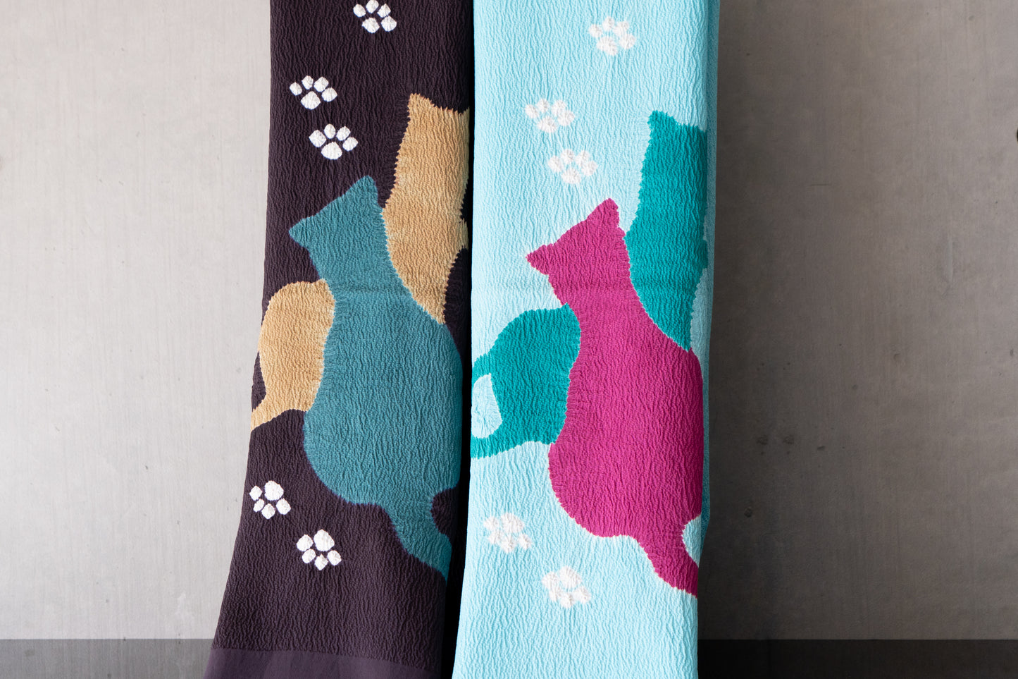 【仙福屋のプレミアム絞り帯揚げ】かげ猫と猫のあしあと