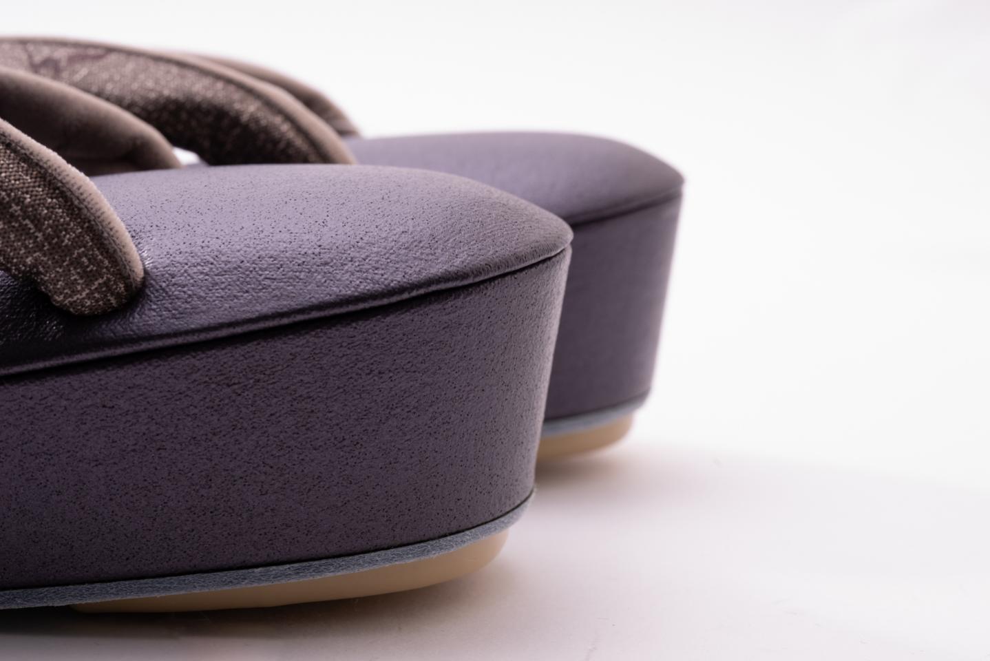 挿上げ【紹巴織の真綿入り草履L ダックジュエル】