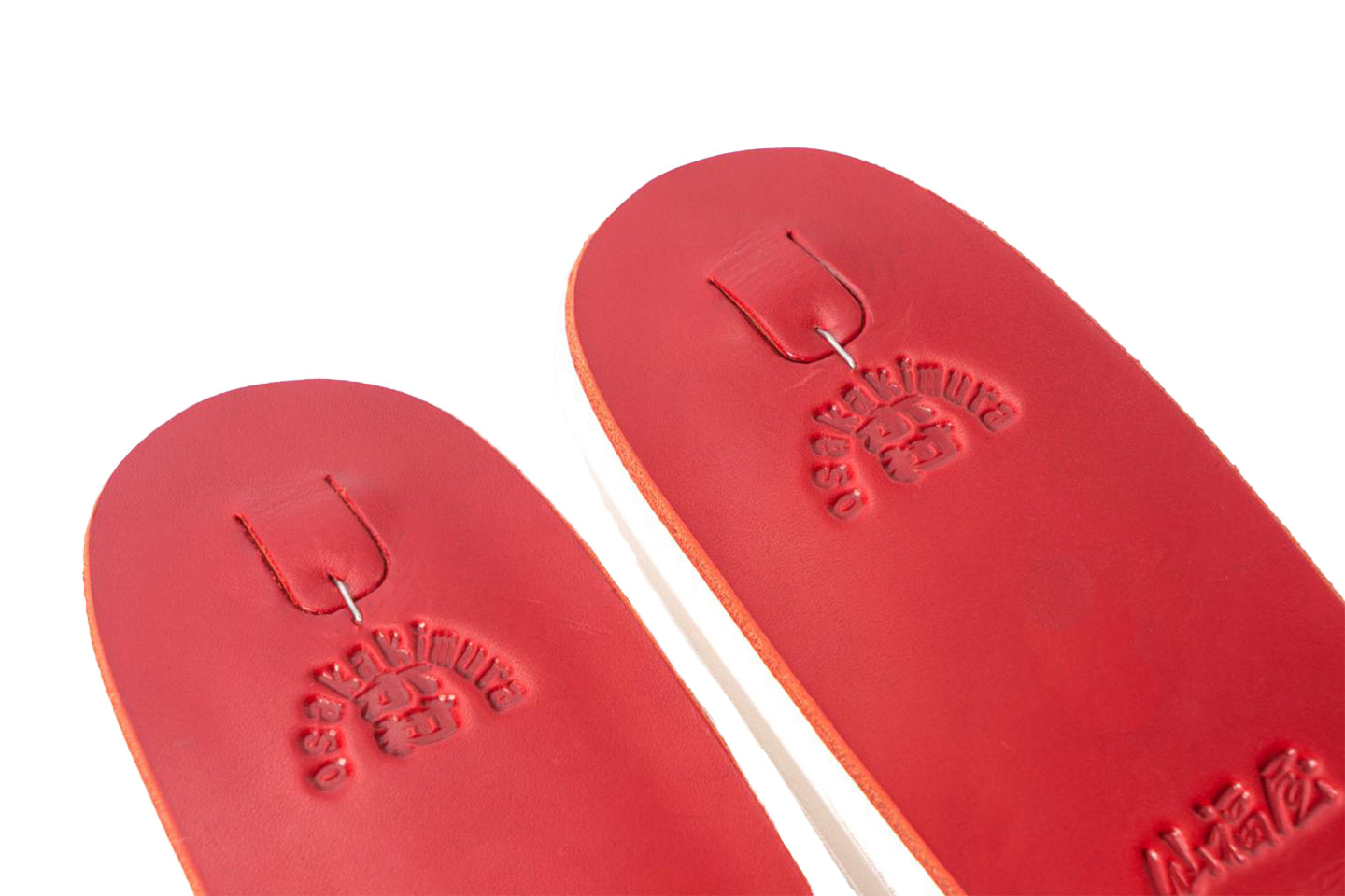 『赤底』仕様へ変更(真綿入り草履限定オプション)