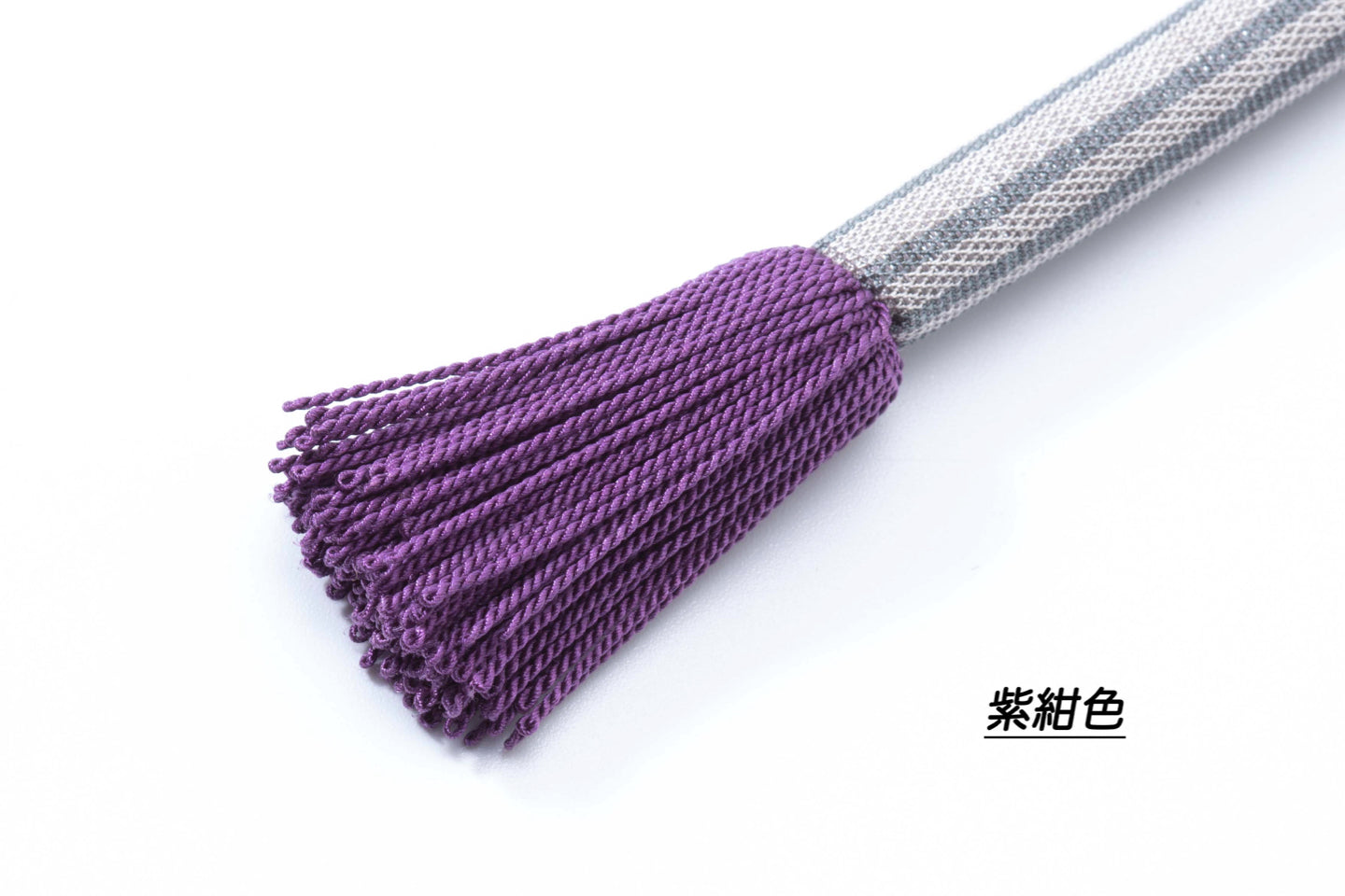 【総紗縫の丸ぐけ帯締め】桜献上柄(素色)/房色は2色