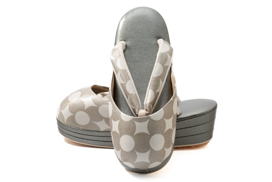 雪に感じたこと／防寒雨草履