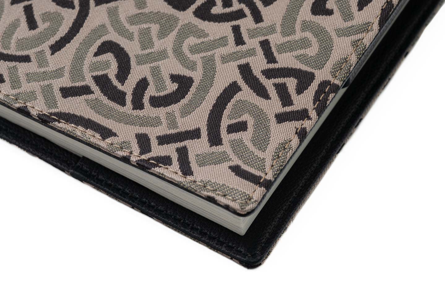 Online限定【Celticのブックカバー】黒茶/二重織