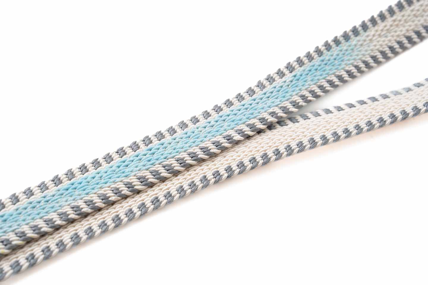 【夏三井寺組の帯締め（手組み）】白×水色