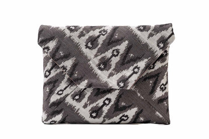 【異文織の数寄屋袋】iKat(白×黒)